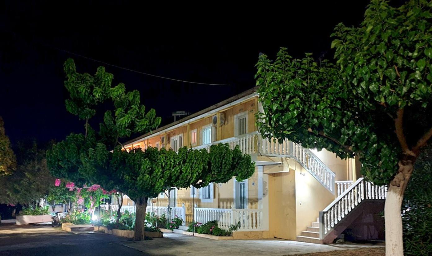 Aparthotel Casa Dyonisia Tsilivi à Plános Extérieur photo